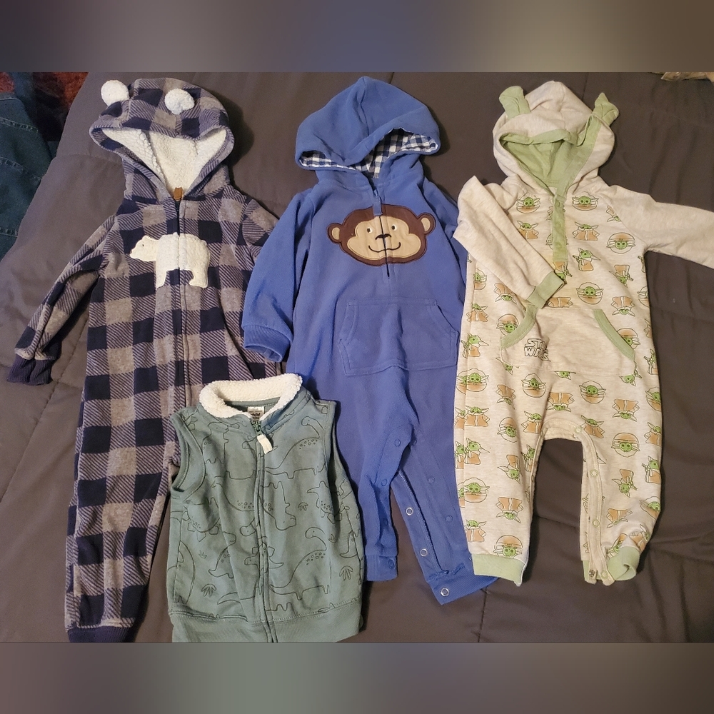 Bundle of baby boy clothes sizes 9-12 months